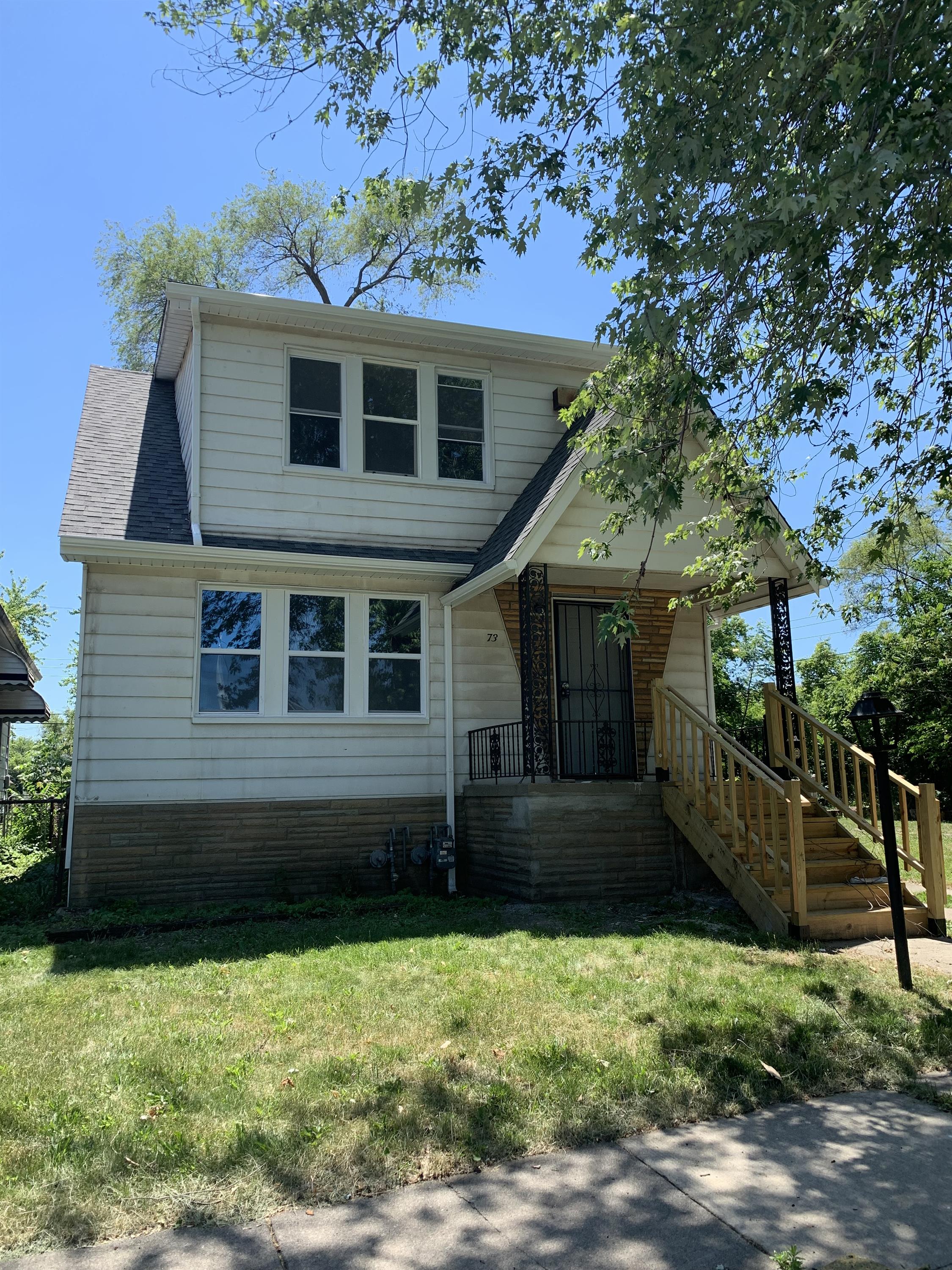 Property main image